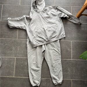 Tkees sweatsuit